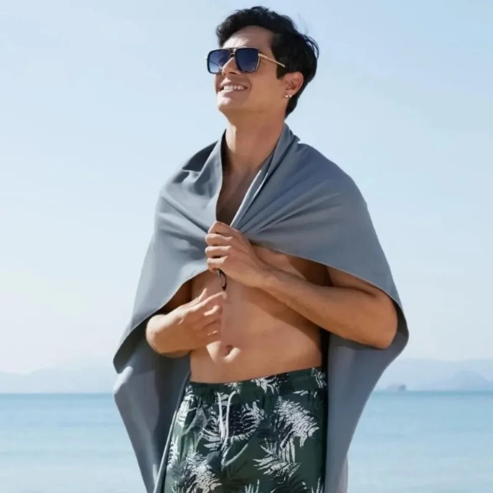 Schnelltrocknendes Mikrofaserhandtuch – Ultrasaftig, Kompakt & Sandfrei für Fitness, Strand, Reise & Schwimmen